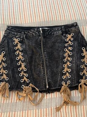 NWT - Windsor Lace-up denim skirt, Size Medium